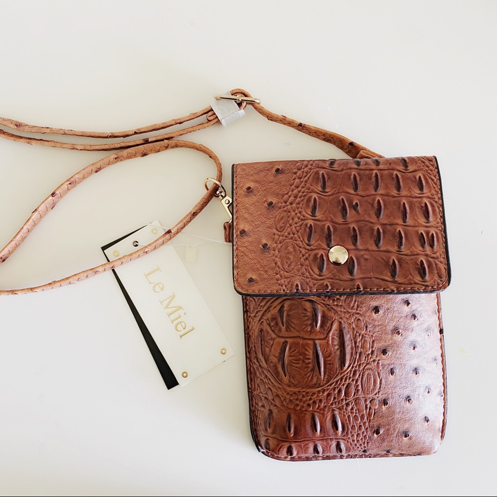 🦋 NWT Le Miel Crossbody 🦋